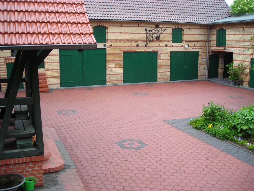 Ferienwohnung Auf Ehem. Alten Bauernhof Liebenwalde Exteriör bild