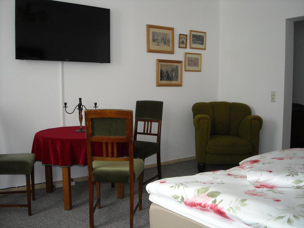 Ferienwohnung Auf Ehem. Alten Bauernhof Liebenwalde Exteriör bild
